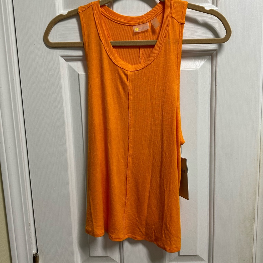 Zella Razorback tank - Picture 2 of 9
